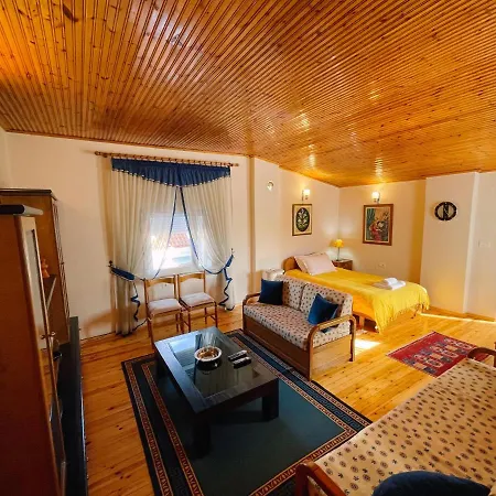 Diana Bed and breakfast Korce