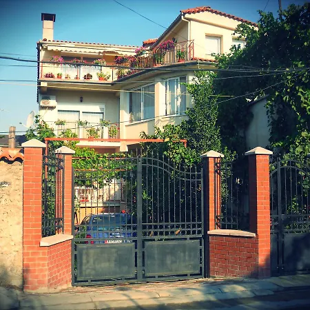 Diana Bed & Breakfast 2*